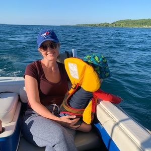 Meet your Posher, Alexandra